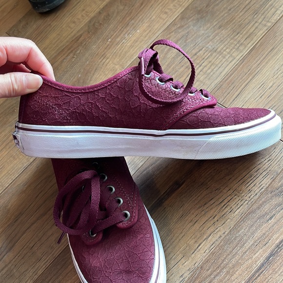 Maroon suede snake skin embossed sneakers - Picture 7 of 10